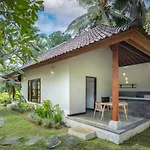 Green Sari Private Villa